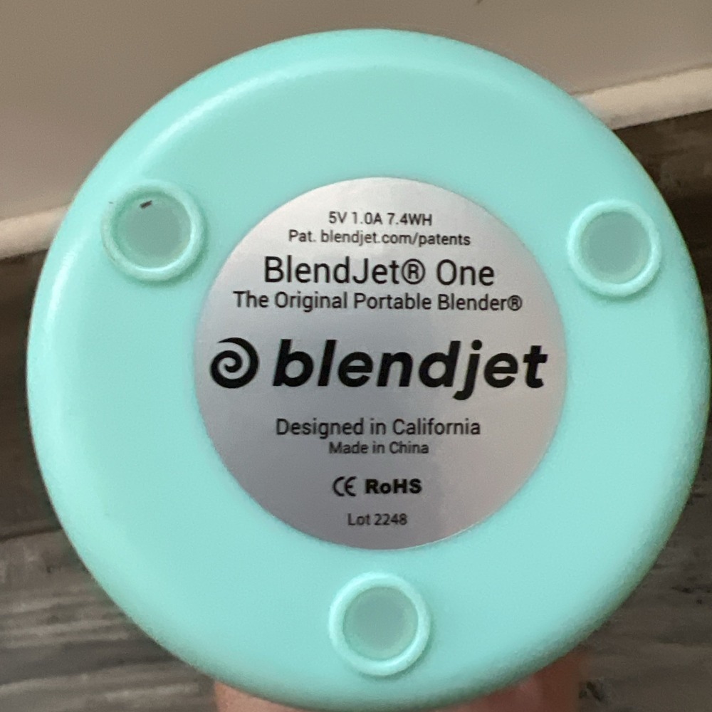 BlendJet 1 One, Portable Blender, Mint, Cordless No Charging Cord - Picture 4 of 5